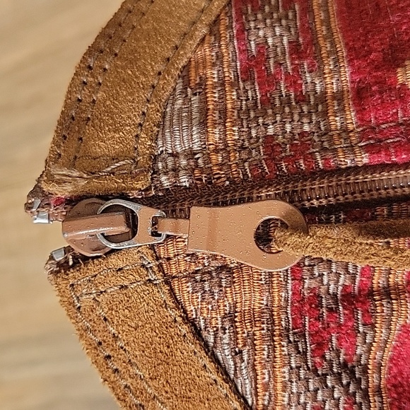 Minnetonka Booties Size 8 - Picture 9 of 11